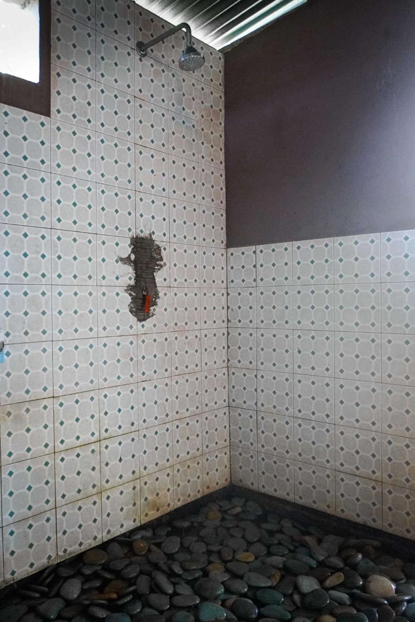 Legend Guesthouse Келимуту Экстерьер фото